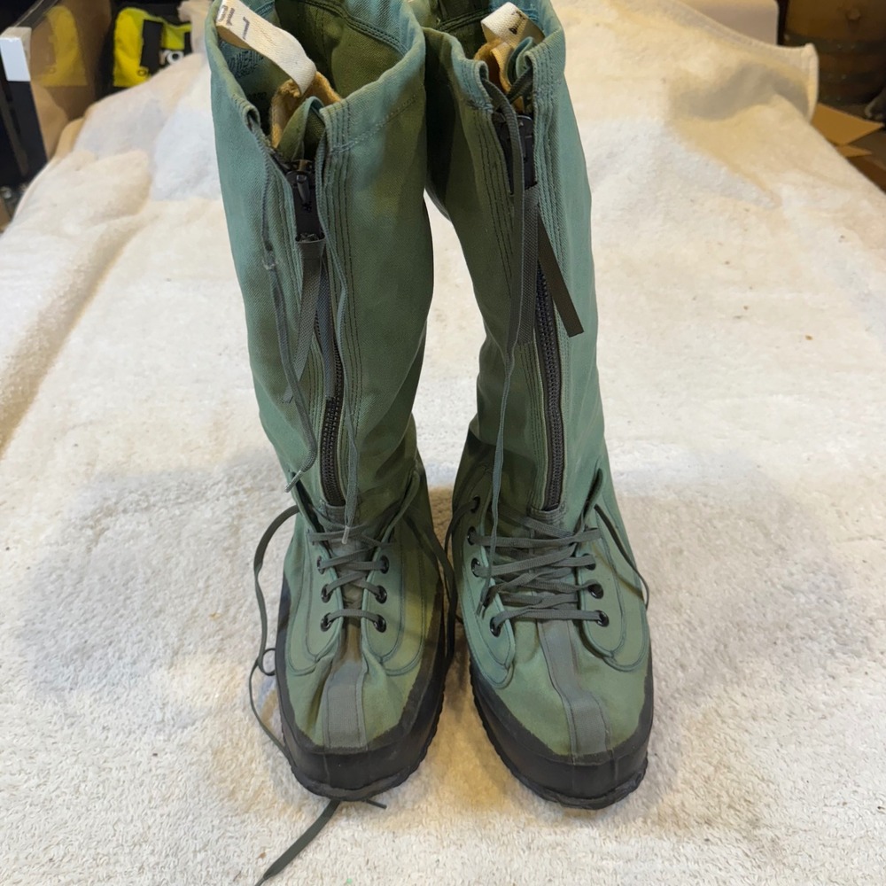 Wellco N-1B Extreme Cold Weather Boots Sage Green Canvas Mukluks MIL-B-6362F